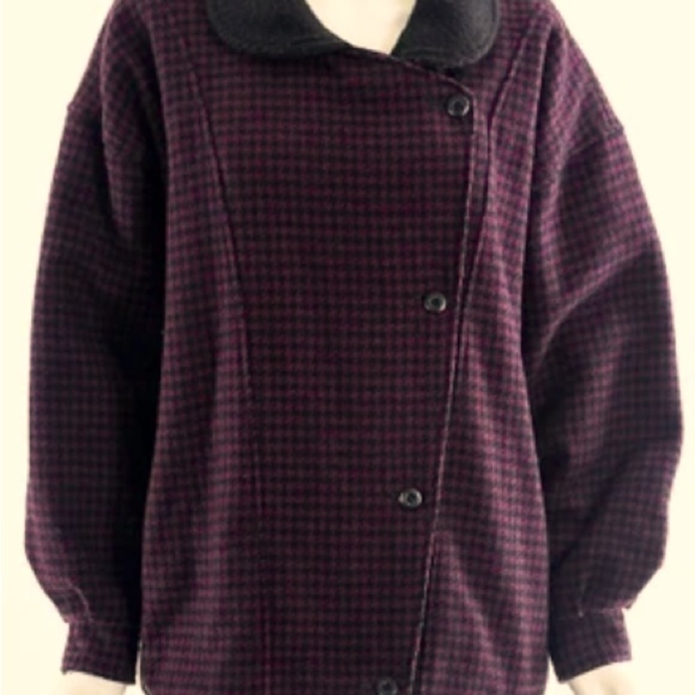 Rare Woolrich Womens Vintage 1980s.  Size-wmns med.  Color-blk/purple.